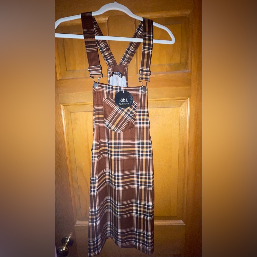 Fashion Nova - Chasing A Feeling Skirtall - Chocolate - Medium - Never worn/tags